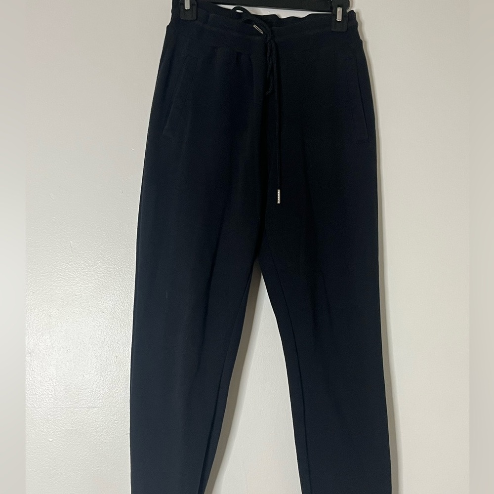 Black sweat pants/joggers